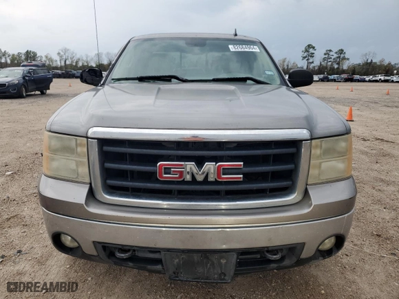 2007 GMC Sierra 1500 SLE1 with VIN 2GTEC19C371540909, listed as a Copart auction lot 82684964 with 206,209 mi miles and Salvage Title. Bid and sale history available at carsss.com. Image 5.
