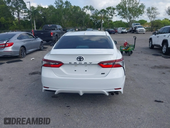 2022 Toyota Camry SE with VIN 4T1T11AK7NU668664, listed as a IAAI auction lot 41861383 with 7,843 mi miles. Bid and sale history available at carsss.com. Image 16.