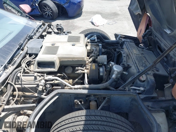 1984 Chevrolet Corvette z VIN 1G1AY0780E5114446, wystawiony jako IAAI lot #42290916 z przebiegiem 57 927 mil mil oraz . Historia ofert i sprzedaży dostępna na DreamBid. Obrazek 10.