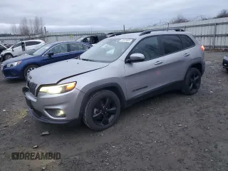 2021 Jeep Cherokee Latitude Plus z VIN 1C4PJLLBXMD143997, wystawiony jako Copart lot #87973025 z przebiegiem 64 267 mil mil oraz Szkoda całkowita • Salvage title. Historia ofert i sprzedaży dostępna na DreamBid. Obrazek 1.