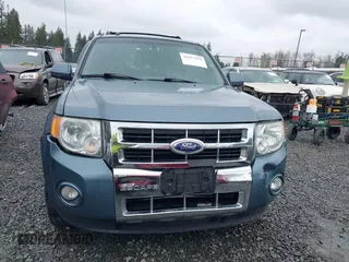 2011 Ford Escape Limited with VIN 1FMCU9EG1BKB25815, listed as a IAAI auction lot 41937422 with 166,207 mi miles. Bid and sale history available at carsss.com. Image 13.