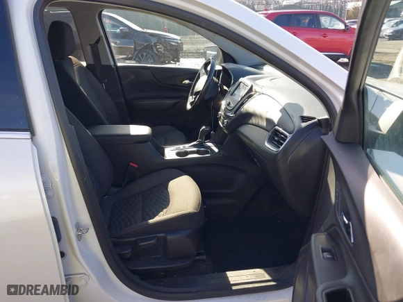 2020 Chevrolet Equinox LT with VIN 3GNAXVEXXLS738735, listed as a IAAI auction lot 41609011 with 70,636 mi miles. Bid and sale history available at carsss.com. Image 5.