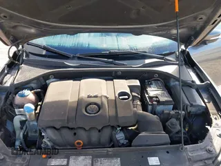 2013 Volkswagen Passat SE w/Sunroof & Nav with VIN 1VWBP7A35DC038217, listed as a IAAI auction lot 41944193 with 102,767 mi miles. Bid and sale history available at carsss.com. Image 10.