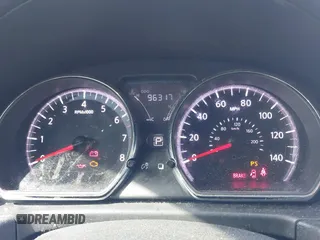 2019 Nissan Versa SV z VIN 3N1CN7AP5KL869205, wystawiony jako IAAI lot #41883310 z przebiegiem 96 317 mil mil oraz . Historia ofert i sprzedaży dostępna na DreamBid. Obrazek 7.