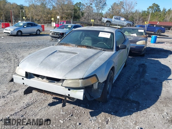 1999 Ford Mustang GT with VIN 1FAFP42X8XF123307, listed as a IAAI auction lot 41388711 with 187,215 mi miles. Bid and sale history available at carsss.com. Image 2.
