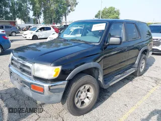 1998 Toyota 4Runner SR5 z VIN JT3GN86R0W0060376, wystawiony jako IAAI lot #42465641 z przebiegiem 321 550 mil mil oraz . Historia ofert i sprzedaży dostępna na DreamBid. Obrazek 18.