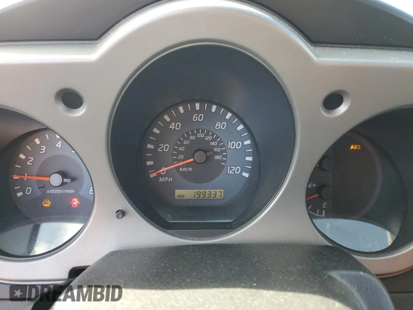 2002 Nissan Frontier SC z VIN 1N6MD29Y12C326737, wystawiony jako Copart lot #63475954 z przebiegiem 199 337 mil mil oraz Czysty tytuł • Clean title. Historia ofert i sprzedaży dostępna na DreamBid. Obrazek 9.