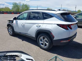 2024 Hyundai Tucson SEL with VIN 5NMJBCDE9RH339164, listed as a IAAI auction lot 42141110 with 30,230 mi miles and . Bid and sale history available at carsss.com. Image 3.
