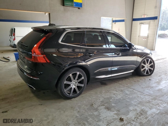 2021 Volvo XC60 Inscription with VIN YV4102RL7M1860861, listed as a Copart auction lot 43259385 with 40,047 mi miles and Salvage Title. Bid and sale history available at carsss.com. Image 3.