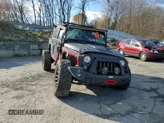 2017 Jeep Wrangler Unlimited Rubicon Recon с VIN 1C4BJWFG8HL611160, выставлен на аукционе Copart как лот 45575665 с пробегом Не указан миль и На запчасти • Non repairable. История ставок и продаж доступна на DreamBid. Изображение 11.