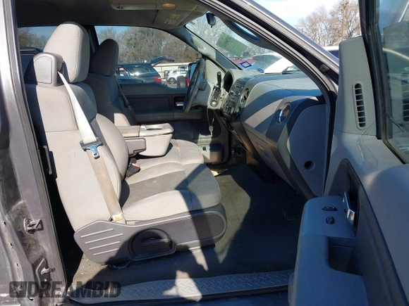 2008 Ford F-150 XLT z VIN 1FTPX14V38FA57291, wystawiony jako IAAI lot #41290111 z przebiegiem 189 010 mil mil oraz . Historia ofert i sprzedaży dostępna na DreamBid. Obrazek 5.