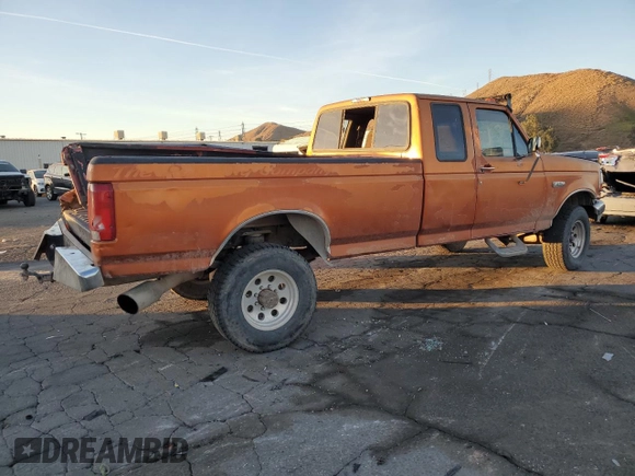 1994 Ford F-250 with VIN 1FTHX25F2RKB78761, listed as a Copart auction lot 85764054 with 223,641 mi miles and Salvage Title. Bid and sale history available at carsss.com. Image 3.
