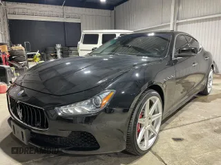 2014 Maserati Ghibli S Q4 z VIN ZAM57RTA9E1112724, wystawiony jako Copart lot #73739204 z przebiegiem 45 525 mil mil oraz Szkoda całkowita • Salvage title. Historia ofert i sprzedaży dostępna na DreamBid. Obrazek 2.