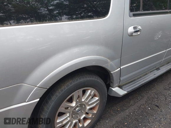2011 Ford Expedition Max Limited with VIN 1FMJK2A59BEF25368, listed as a IAAI auction lot 42373592 with 220,426 mi miles and . Bid and sale history available at DreamBid. Image 6.
