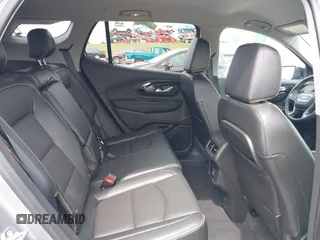 2024 GMC Terrain AT4 with VIN 3GKALYEG8RL267651, listed as a IAAI auction lot 40239602 with 3,589 mi miles and . Bid and sale history available at carsss.com. Image 8.