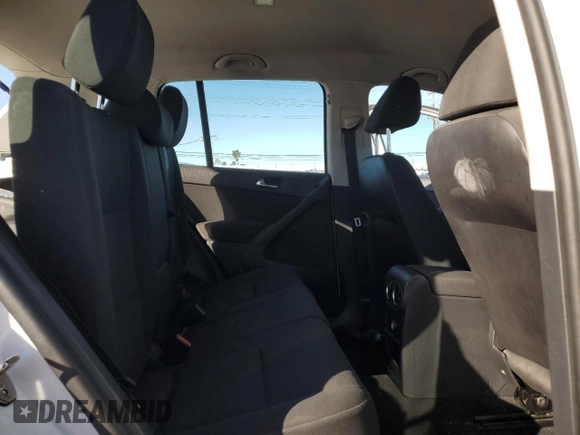 2017 Volkswagen Tiguan S with VIN WVGAV7AXXHK050927, listed as a Copart auction lot 49633085 with 78,155 mi miles and Salvage Title. Bid and sale history available at DreamBid. Image 11.