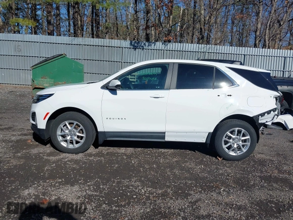 2024 Chevrolet Equinox LT with VIN 3GNAXUEG5RL314862, listed as a IAAI auction lot 41803691 with 13,841 mi miles. Bid and sale history available at carsss.com. Image 14.