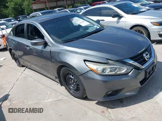 2017 Nissan Altima SV with VIN 1N4AL3AP7HC220535, listed as a IAAI auction lot 42422035 with 102,346 mi miles and . Bid and sale history available at DreamBid. Image 1.