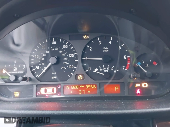 2000 BMW 3 Series 328i with VIN WBAAM5341YFR20178, listed as a IAAI auction lot 41477979 with 151,328 mi miles. Bid and sale history available at carsss.com. Image 7.