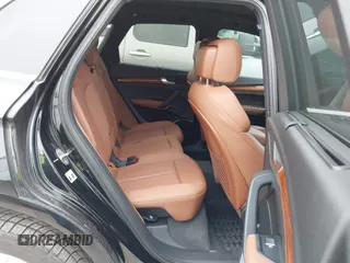 2021 Audi Q5 Premium Plus with VIN WA1BAAFY5M2065794, listed as a IAAI auction lot 41504108 with 47,085 mi miles. Bid and sale history available at carsss.com. Image 8.
