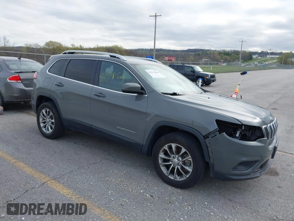 2019 Jeep Cherokee Latitude Plus z VIN 1C4PJMLB5KD440162, wystawiony jako IAAI lot #41911864 z przebiegiem 53 927 mil mil oraz . Historia ofert i sprzedaży dostępna na DreamBid. Obrazek 1.