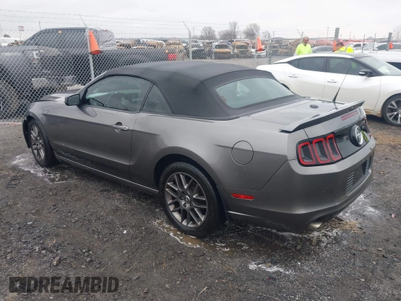 2014 Ford Mustang V6 with VIN 1ZVBP8EM1E5228353, listed as a IAAI auction lot 41525666 with 138,024 mi miles. Bid and sale history available at carsss.com. Image 3.