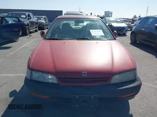 1994 Honda Accord LX w/ABS with VIN JHMCD5632RC001368, listed as a IAAI auction lot 42021408 with 204,391 mi miles. Bid and sale history available at carsss.com. Image 6.