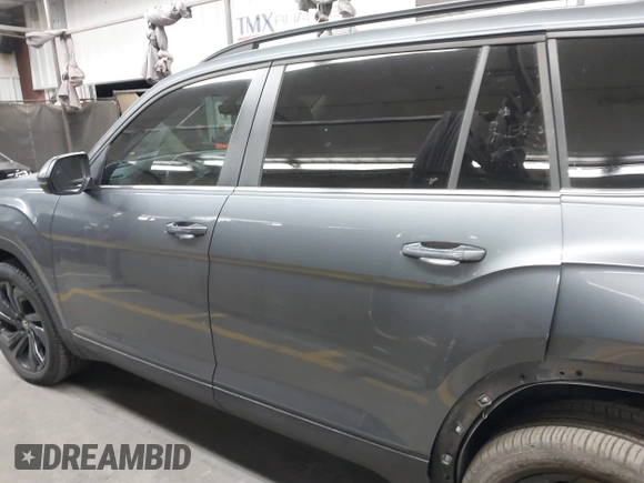 2023 Volkswagen Atlas SE с VIN 1V2JR2CA2PC506401, выставлен на аукционе IAAI как лот 41805834 с пробегом 29 124 миль миль и . История ставок и продаж доступна на DreamBid. Изображение 15.