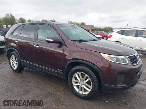 2015 Kia Sorento LX with VIN 5XYKTCA61FG643402, listed as a IAAI auction lot 42178930 with 108,818 mi miles. Bid and sale history available at carsss.com. Image 1.