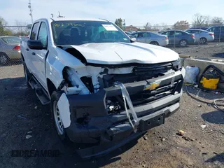 2023 Chevrolet Colorado 2WD Work Truck z VIN 1GCPSBEK8P1201275, wystawiony jako IAAI lot #40877600 z przebiegiem 20 053 mil mil oraz . Historia ofert i sprzedaży dostępna na DreamBid. Obrazek 6.