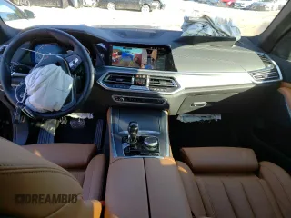 2022 BMW X5 xDrive40i with VIN 5UXCR6C08N9L71412, listed as a Copart auction lot 71472332 with 8,977 mi miles. Bid and sale history available at carsss.com. Image 8.