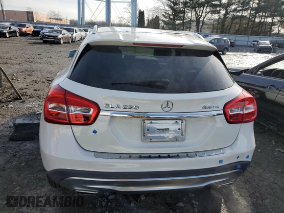 2015 Mercedes-Benz GLA 250 z VIN WDCTG4GBXFJ089600, wystawiony jako Copart lot #86268644 z przebiegiem 45 061 mil mil oraz Szkoda całkowita • Salvage title. Historia ofert i sprzedaży dostępna na DreamBid. Obrazek 6.