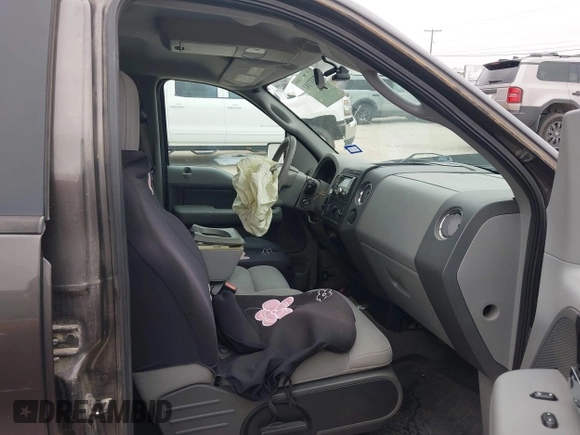 2006 Ford F-150 XLT with VIN 1FTRW12W96KC55644, listed as a IAAI auction lot 42337181 with 190,069 mi miles and . Bid and sale history available at DreamBid. Image 5.