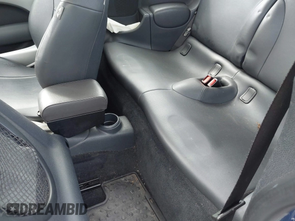 2004 MINI Hardtop with VIN WMWRC33434TJ53374, listed as a IAAI auction lot 41738120 with 129,995 mi miles and . Bid and sale history available at DreamBid. Image 8.