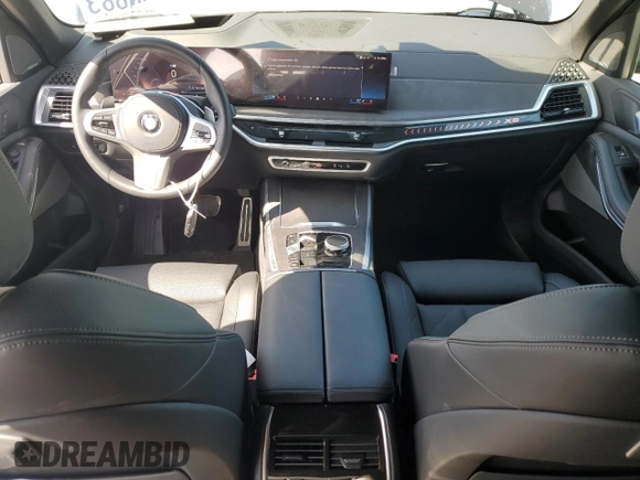 2025 BMW X5 xDrive40i z VIN 5UX23EU09S9Y91362, wystawiony jako Copart lot #54255185 z przebiegiem 2 259 mil mil oraz Szkoda całkowita • Salvage title. Historia ofert i sprzedaży dostępna na DreamBid. Obrazek 8.