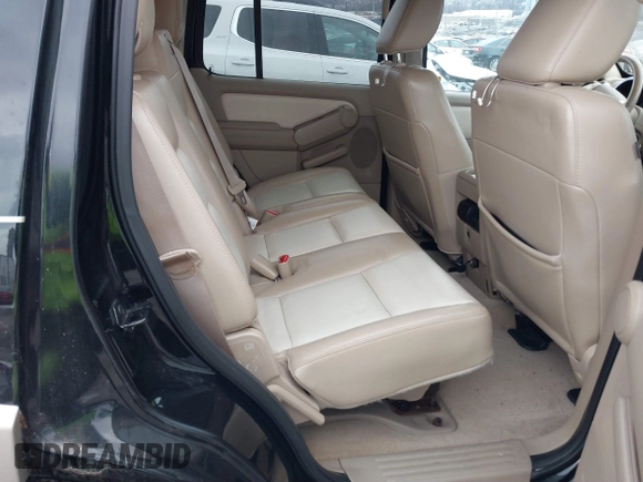 2010 Ford Explorer Eddie Bauer z VIN 1FMEU7EE1AUA40956, wystawiony jako IAAI lot #41353217 z przebiegiem 114 209 mil mil oraz . Historia ofert i sprzedaży dostępna na DreamBid. Obrazek 8.