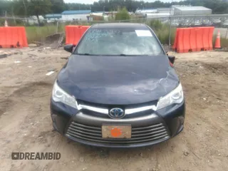 2017 Toyota Camry Hybrid LE with VIN 4T1BD1FK8HU229215, listed as a IAAI auction lot 40089195 with 67,749 mi miles. Bid and sale history available at carsss.com. Image 12.