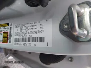 2017 Toyota Tundra SR z VIN 5TFUY5F12HX677173, wystawiony jako IAAI lot #41593761 z przebiegiem 186 206 mil mil oraz . Historia ofert i sprzedaży dostępna na DreamBid. Obrazek 9.