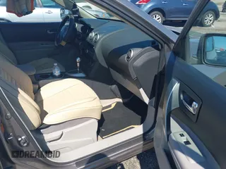 2009 Nissan Rogue S with VIN JN8AS58V29W433748, listed as a IAAI auction lot 42222755 with 104,329 mi miles and . Bid and sale history available at DreamBid. Image 5.