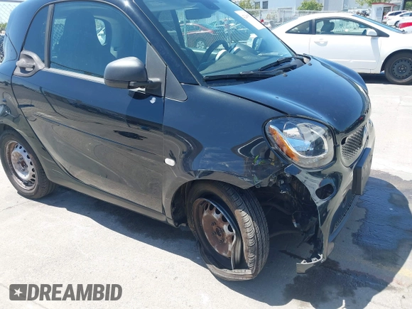 2016 Smart fortwo Passion with VIN WMEFJ5DA7GK068111, listed as a IAAI auction lot 42260953 with 87,115 mi miles and . Bid and sale history available at DreamBid. Image 6.