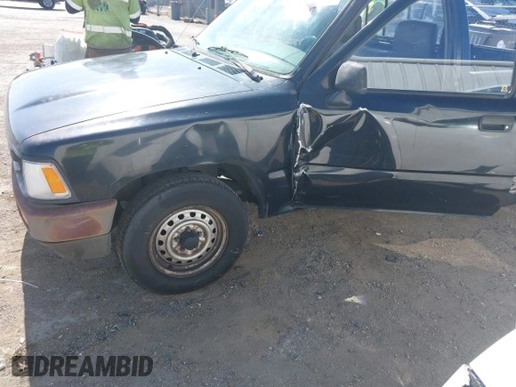 1989 Toyota Pickup DX z VIN JT4RN81P0K0029116, wystawiony jako IAAI lot #42474777 z przebiegiem 234 987 mil mil oraz . Historia ofert i sprzedaży dostępna na DreamBid. Obrazek 6.
