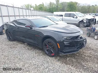 2022 Chevrolet Camaro 1SS with VIN 1G1FF1R75N0116485, listed as a IAAI auction lot 41920161 with 33,440 mi miles. Bid and sale history available at carsss.com. Image 1.