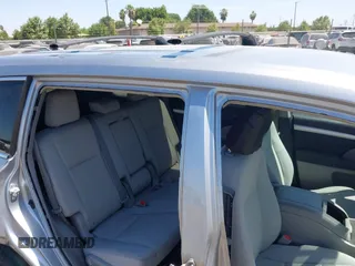 2016 Toyota Highlander LE Plus z VIN 5TDZKRFH2GS149519, wystawiony jako IAAI lot #42346714 z przebiegiem 76 682 mil mil oraz . Historia ofert i sprzedaży dostępna na DreamBid. Obrazek 19.