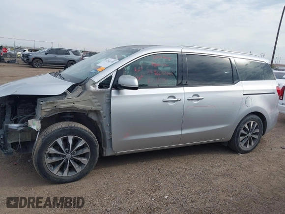 2017 Kia Sedona EX with VIN KNDMC5C17H6312805, listed as a IAAI auction lot 41363238 with 68,722 mi miles. Bid and sale history available at carsss.com. Image 15.
