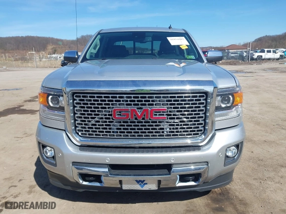 2015 GMC Sierra 2500HD Denali with VIN 1GT120EG3FF135791, listed as a IAAI auction lot 41854102 with 93,186 mi miles. Bid and sale history available at carsss.com. Image 12.