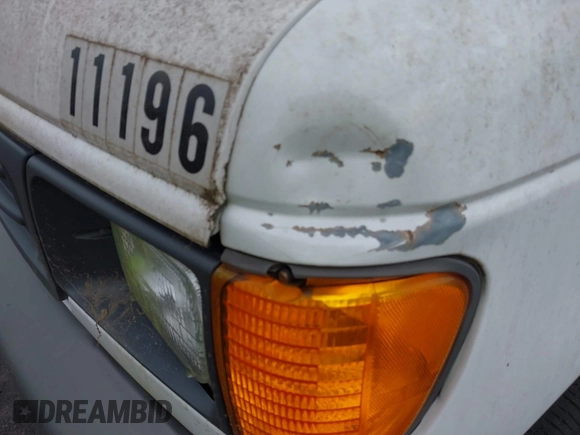2003 Ford Econoline Passenger XL с VIN 1FBNE31L13HB41347, выставлен на аукционе IAAI как лот 42448319 с пробегом 58 602 миль миль и . История ставок и продаж доступна на DreamBid. Изображение 6.
