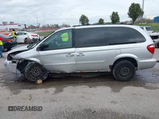 2005 Chrysler Town & Country LX with VIN 2C4GP44R95R307156, listed as a IAAI auction lot 40843940 with Not Provided miles and . Bid and sale history available at DreamBid. Image 14.