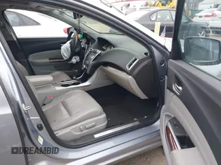 2016 Acura TLX Technology z VIN 19UUB1F59GA004672, wystawiony jako IAAI lot #41610950 z przebiegiem 198 719 mil mil oraz . Historia ofert i sprzedaży dostępna na DreamBid. Obrazek 5.