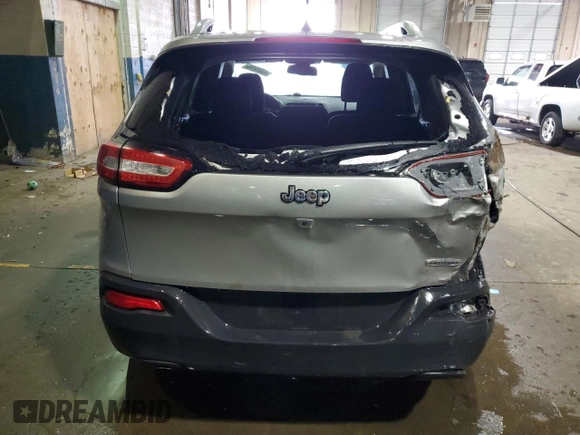 2016 Jeep Cherokee 75th Anniversary with VIN 1C4PJLCB8GW355788, listed as a Copart auction lot 43059795 with 142,212 mi miles and Clean Title. Bid and sale history available at carsss.com. Image 6.