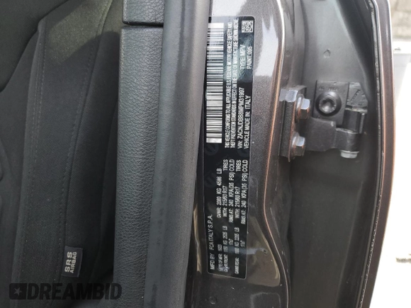 2021 Jeep Renegade Latitude z VIN ZACNJDBB8MPM31997, wystawiony jako Copart lot #53533295 z przebiegiem 94 274 mil mil oraz Szkoda całkowita • Salvage title. Historia ofert i sprzedaży dostępna na DreamBid. Obrazek 13.